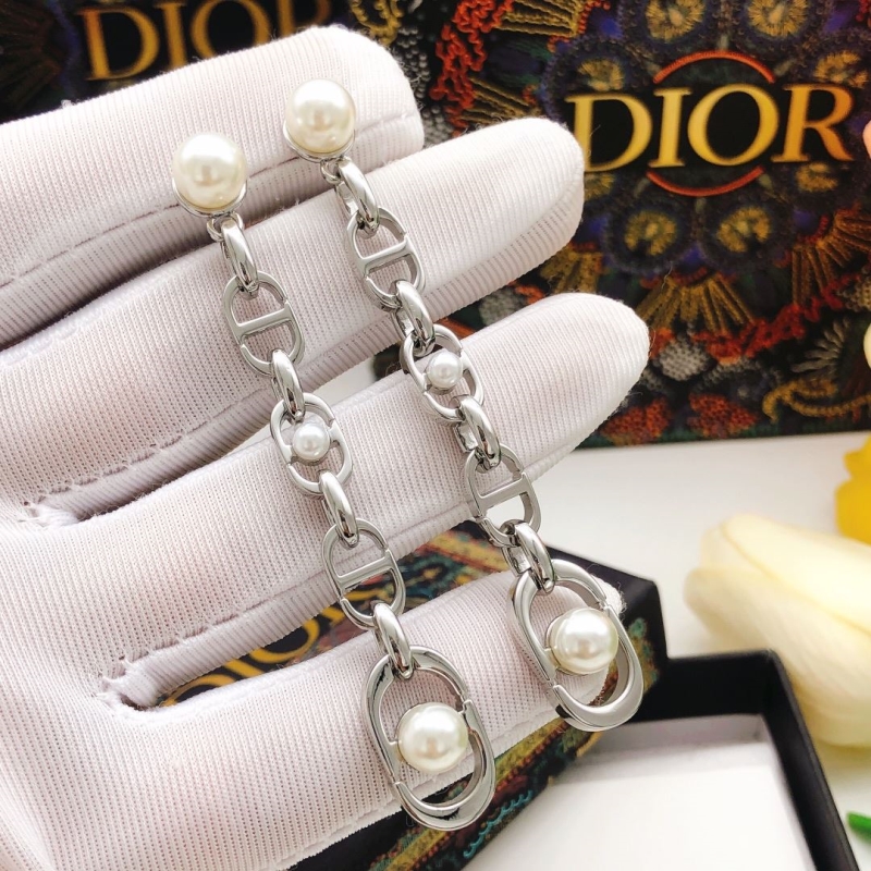 chr1st1an D10r earrings